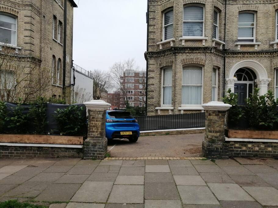 Ferienwohnung 22 Stunning Large Loft - Great Location - Free Onsite Parking - Garden View- Quiet Hove Exterior foto
