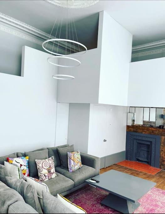 Ferienwohnung 22 Stunning Large Loft - Great Location - Free Onsite Parking - Garden View- Quiet Hove Exterior foto